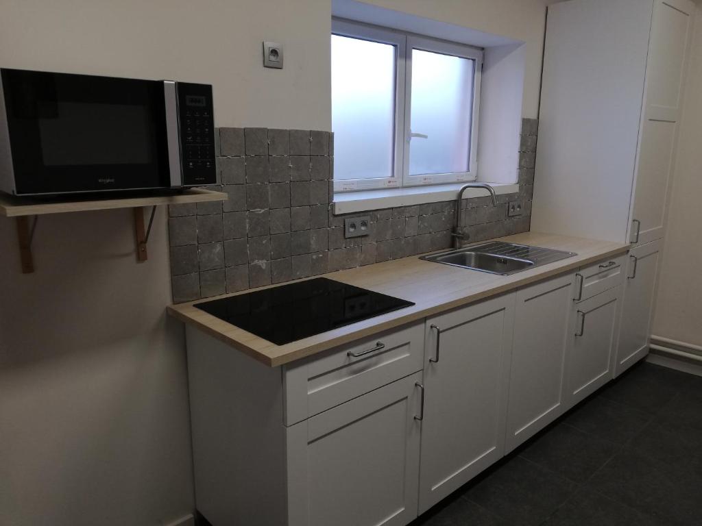 Lommel Inn room 3